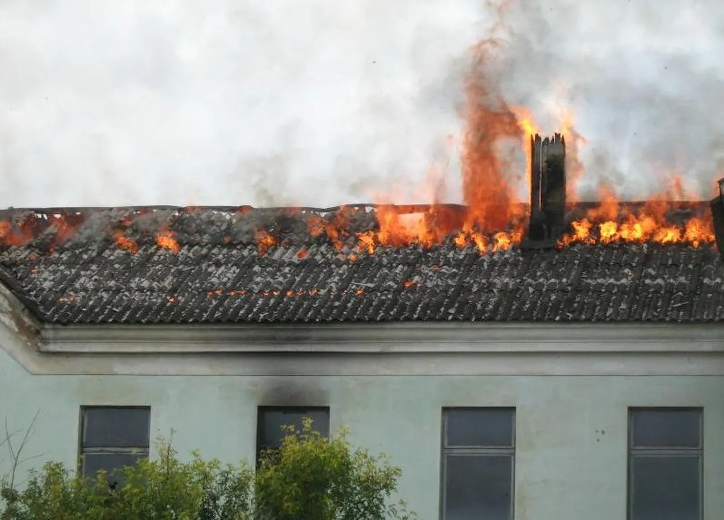 Kohtla-Järve endise koolimaja põleng