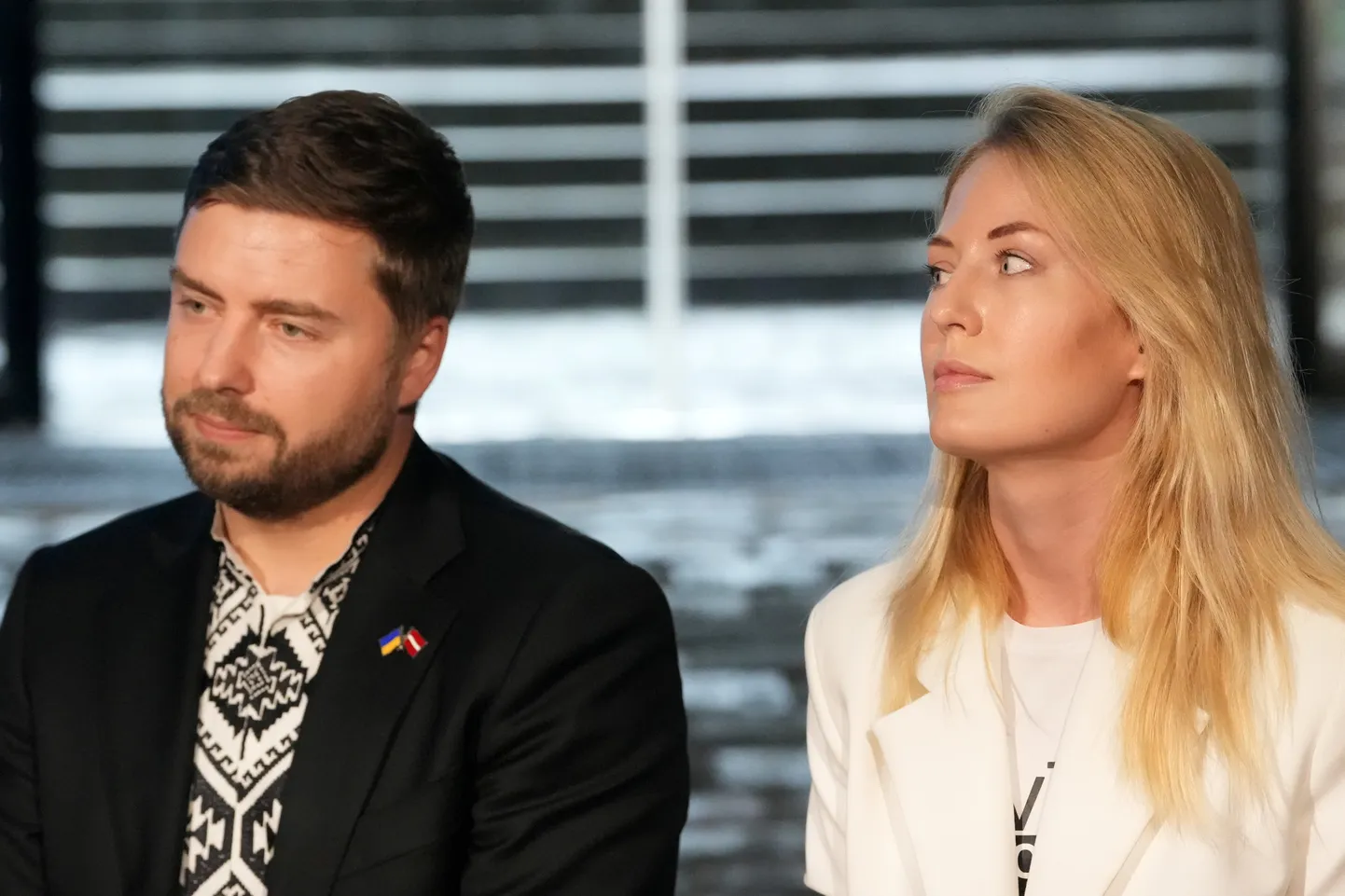 Ukrainas vēstnieks Latvijā Anatolijs Kucevols un projekta "Ukraine. Residence of freedom" iniciatore Natālija Čizova piedalās preses konferencē, kurā informē par Latvijas un Ukrainas mākslas rezidences un labdarības projekta "Ukraine. Residence of freedom" atklāšanu.