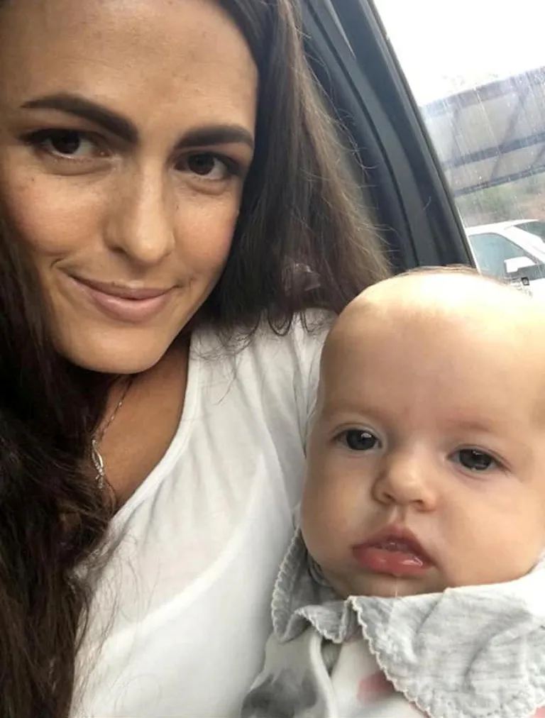 Christina Langford Johnson, kes kaotas gängitulistamises elu, ta tütar Faith jäi ellu
