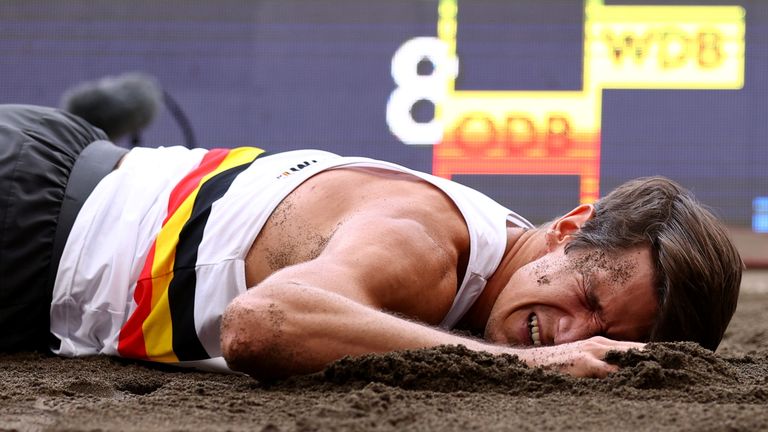 Belgia kümnevõistleja Thomas Van Der Plaetsen sai kaugust hüpates kõvasti haiget.