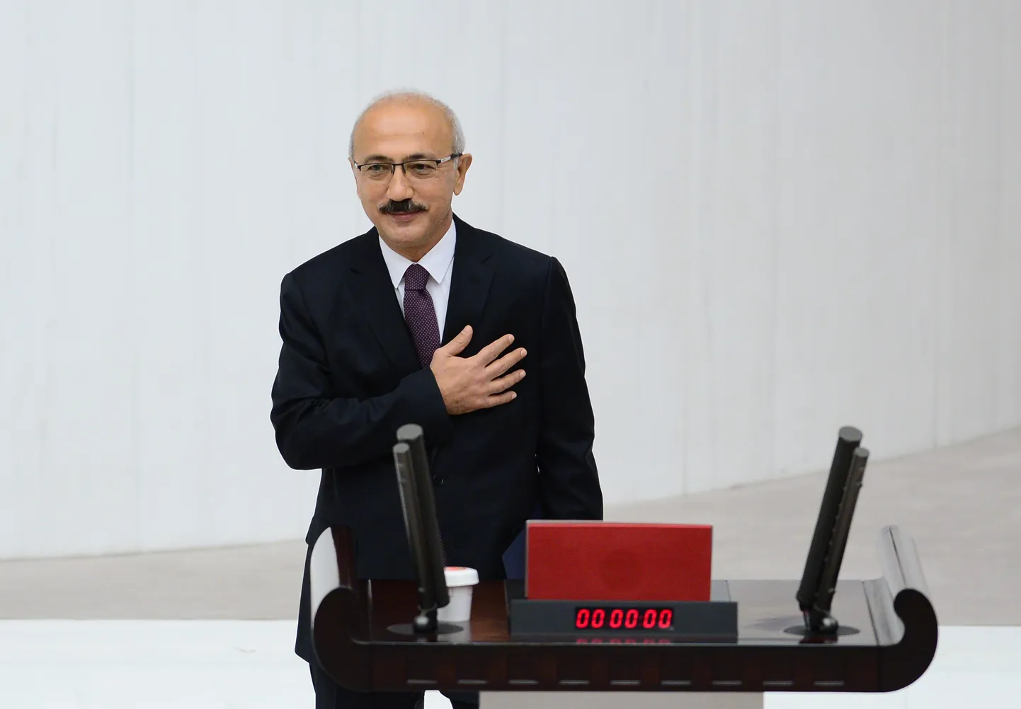 Vallandatud Türgi rahandusminister Lufti Elvan