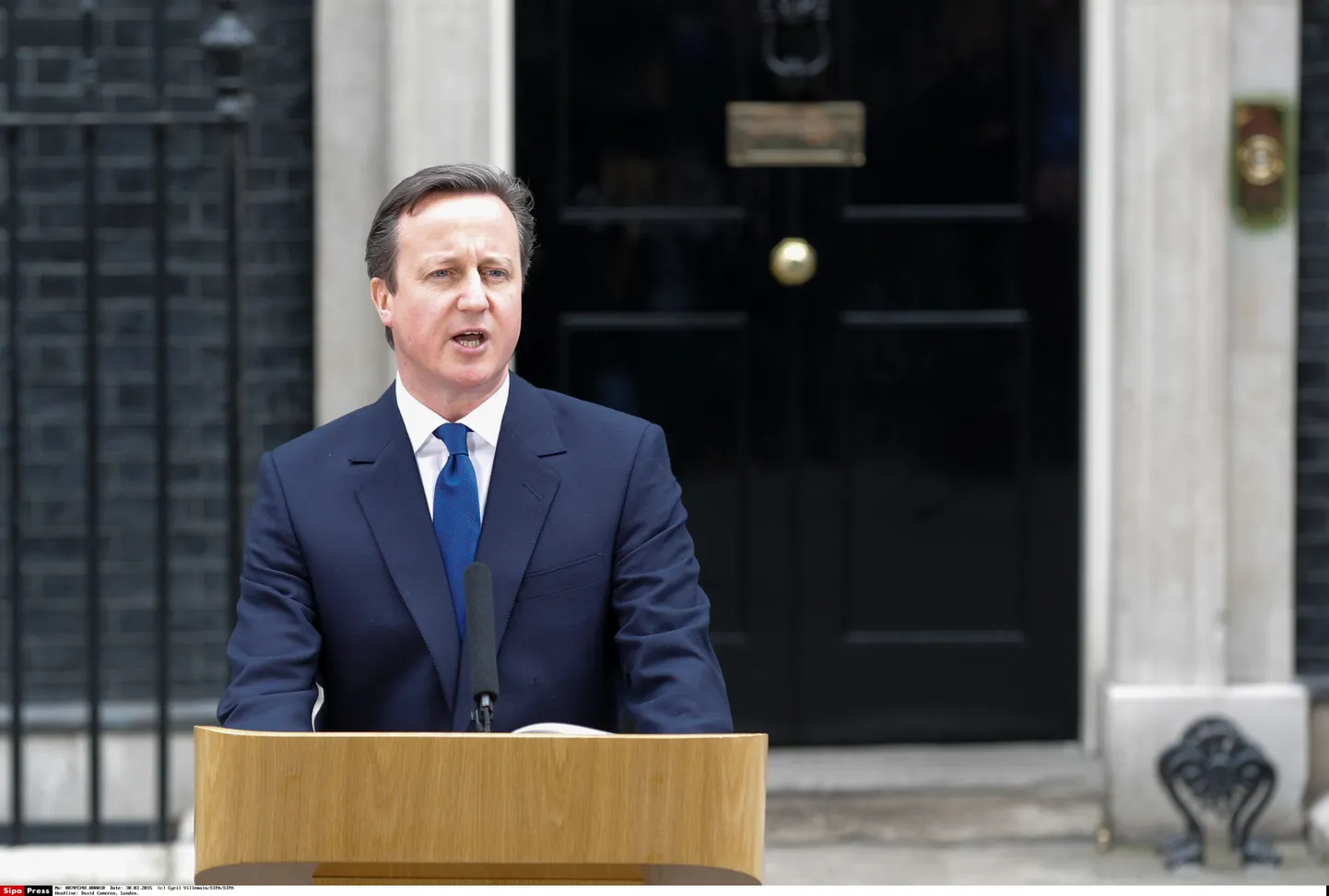 Briti peaminister David Cameron täna Londonis Downing 10 kõnet pidamas.