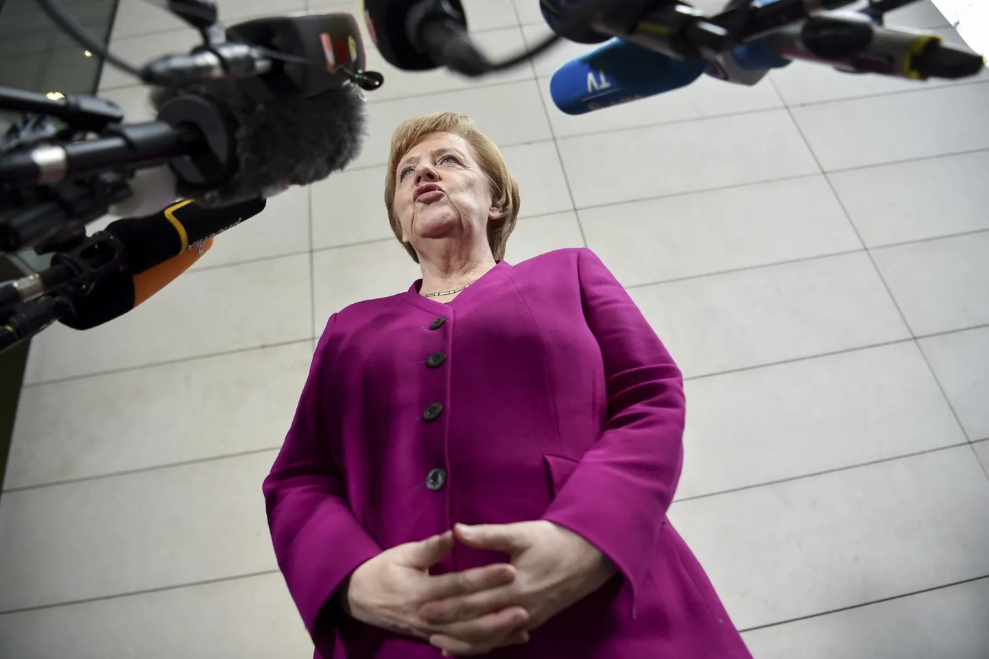 Saksamaa kantsler Angela Merkel andmas meediale aru koalitsioonikõneluste käigust.