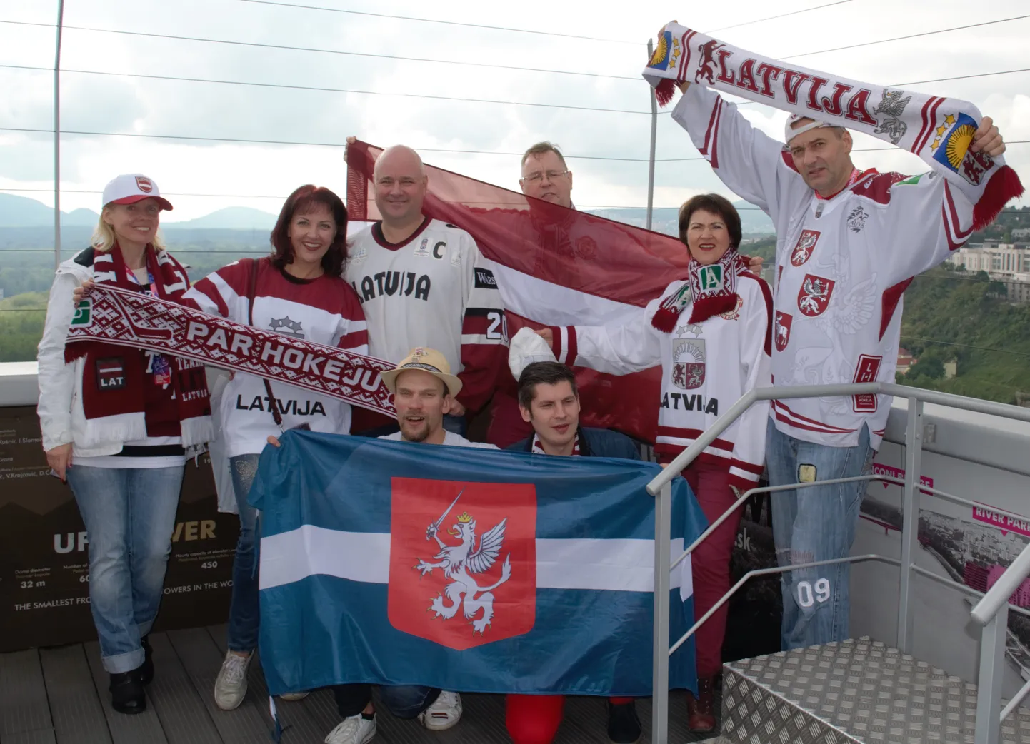 Latvijas hokeja fani