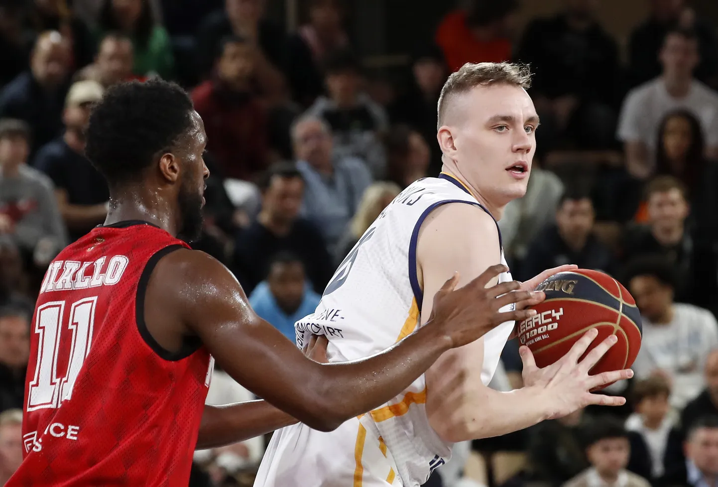 Latvijas basketbolists Anžejs Pasečņiks