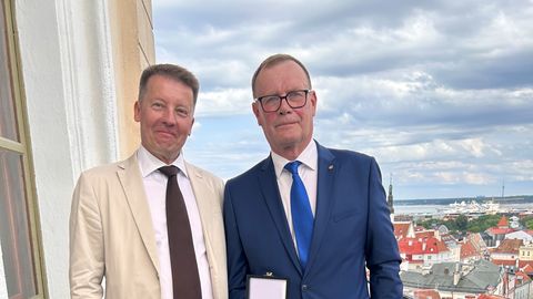 Hotelliärimees Verni Loodmaa pälvis Soome riikliku autasu