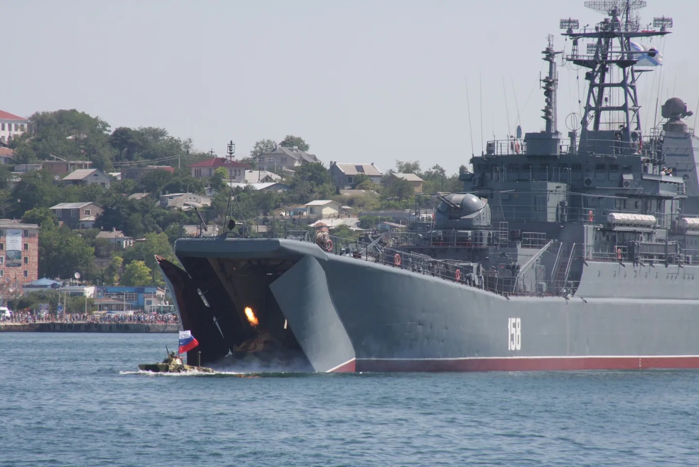 Venemaa sõjalaev Tsezar Kunikov.