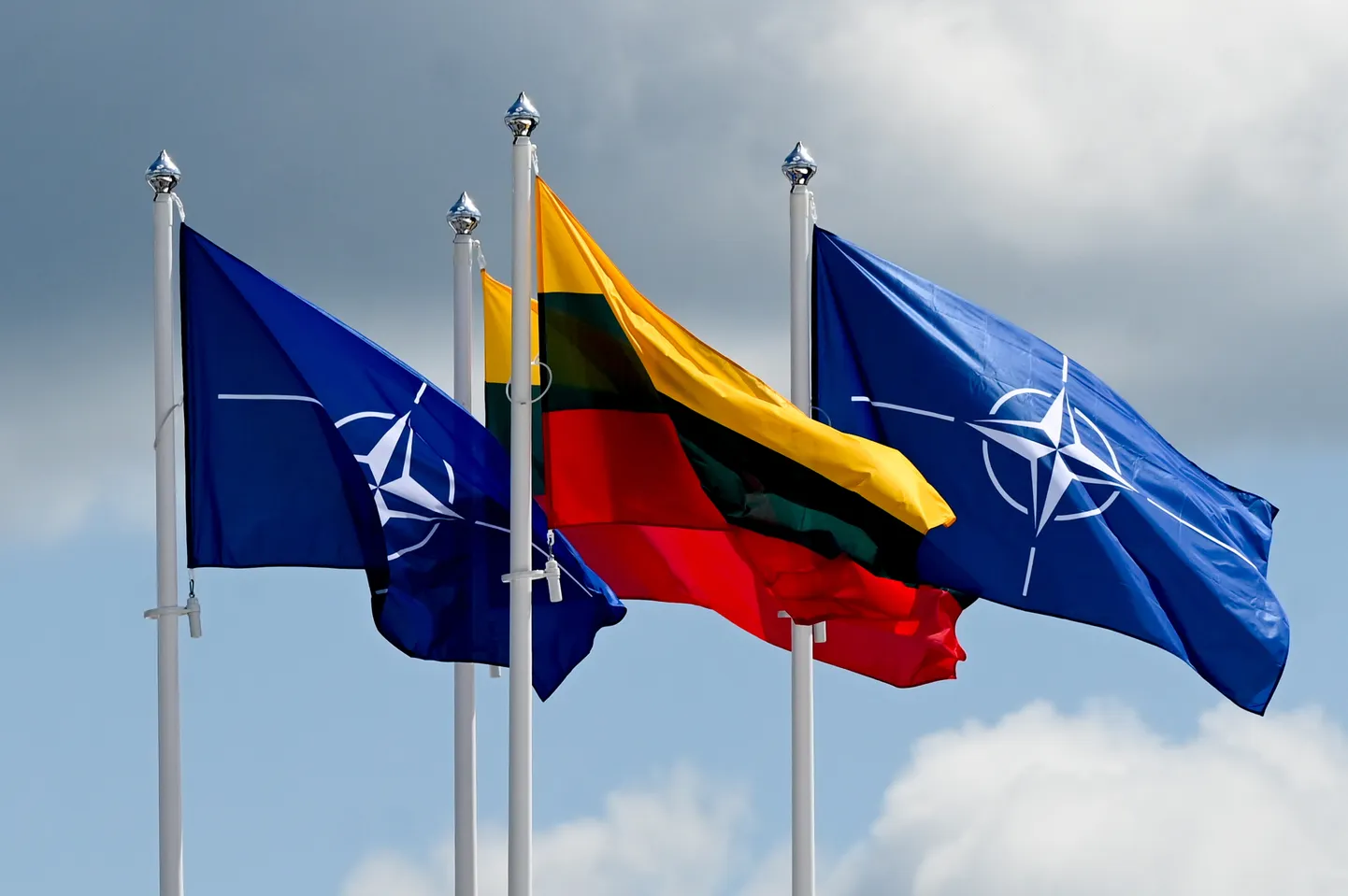 NATO ja Leedu lipud Vilniuses. 9. juuli 2023.