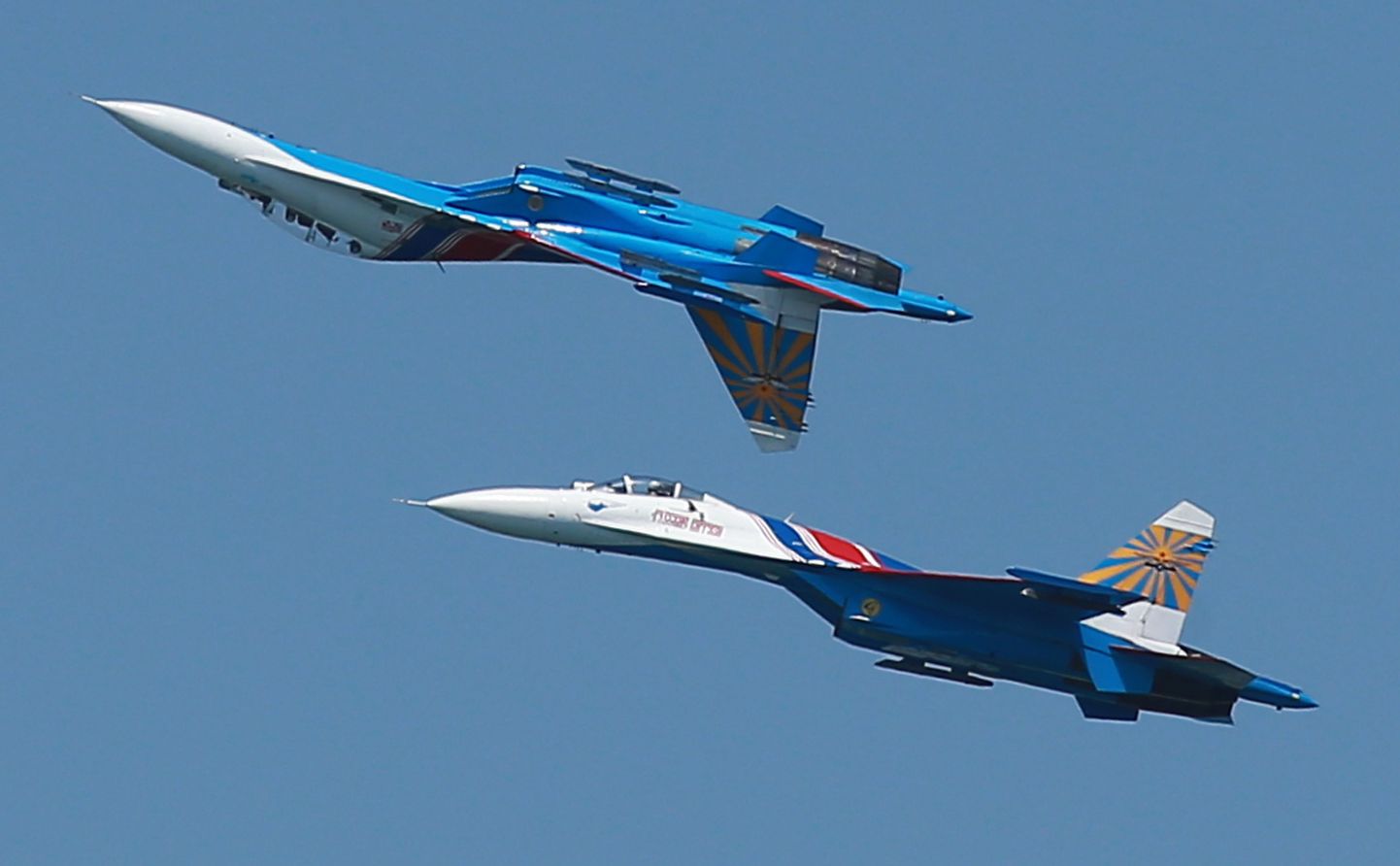 "Русские витязи" Су-27.