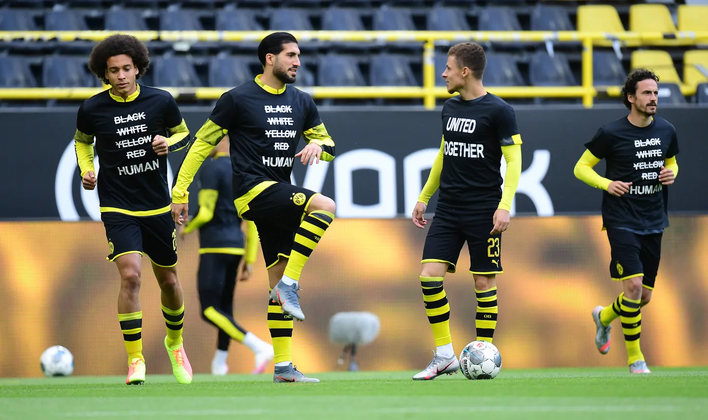 Dortmundi Borussia soojendus.