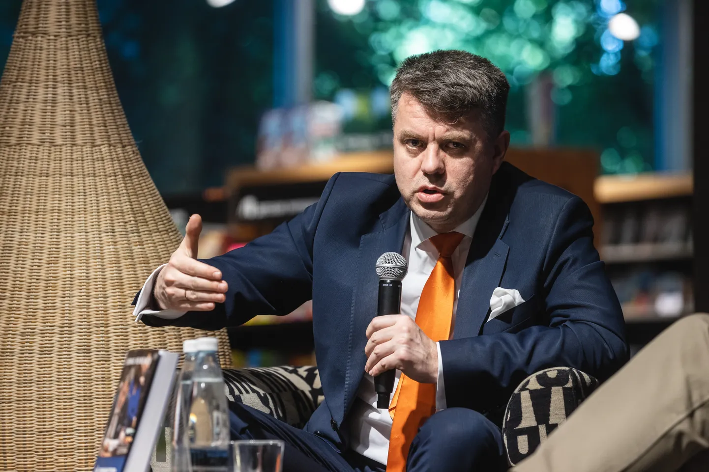 16.06.2021, Tallinn. Urmas Reinsalu esitleb raamatut "Välisminister". Foto: Konstantin Sednev / Postimees Grupp