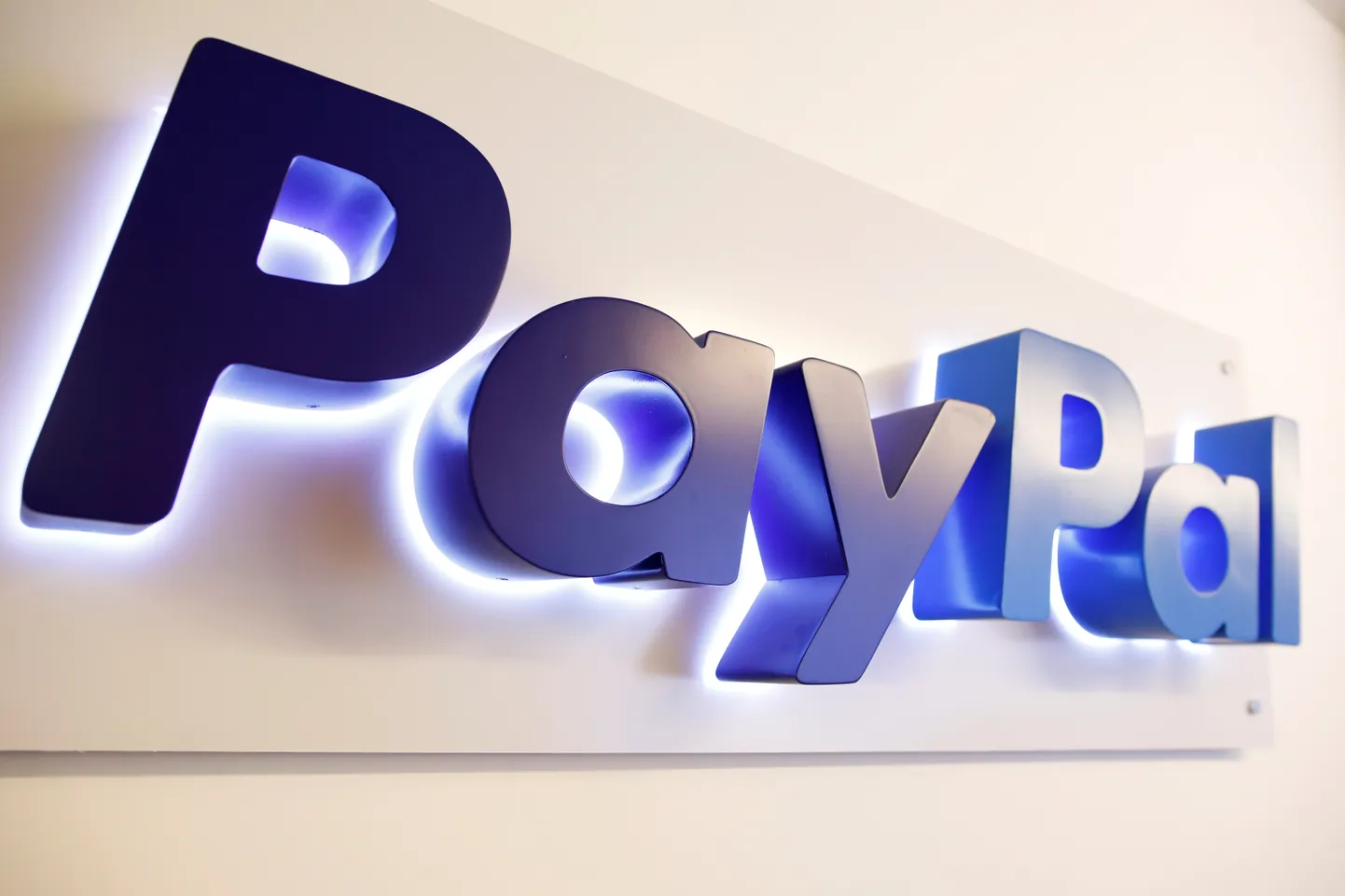 Логотип PayPal.
