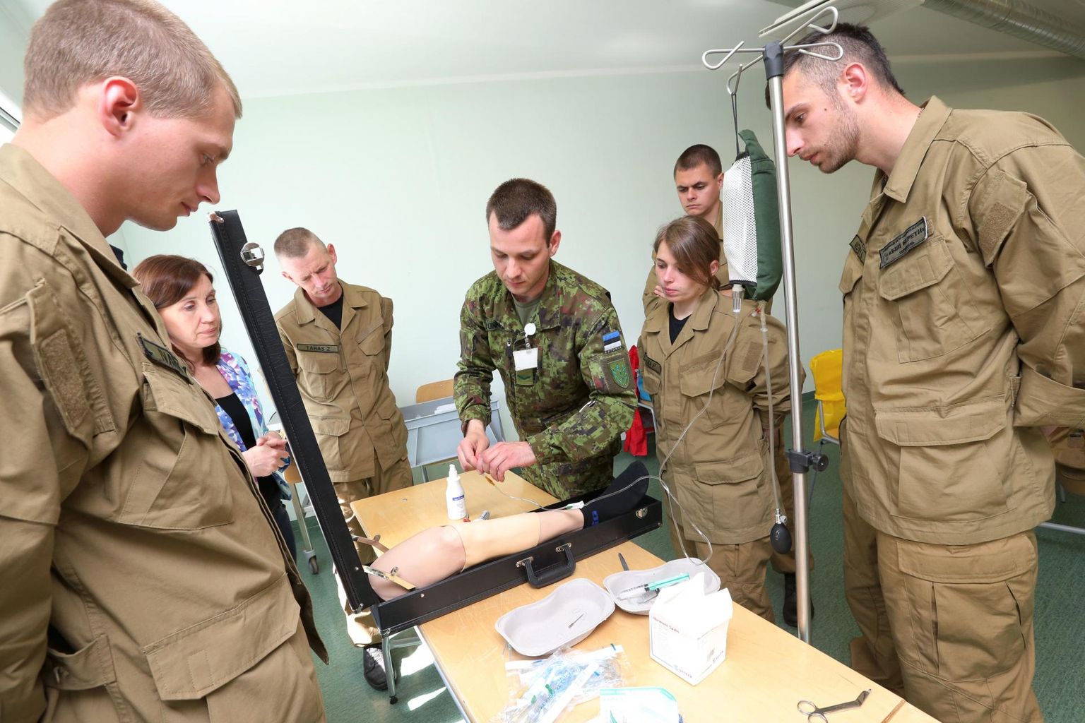 Ukraina kaitseväelaste teine grupp 2015. aasta juunis Tartus meditsiinikoolitusel. 