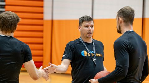 HOOAJA EELVAADE ⟩ Inflatsioon sundis Pärnu kossutiimi suurpuhastust tegema
