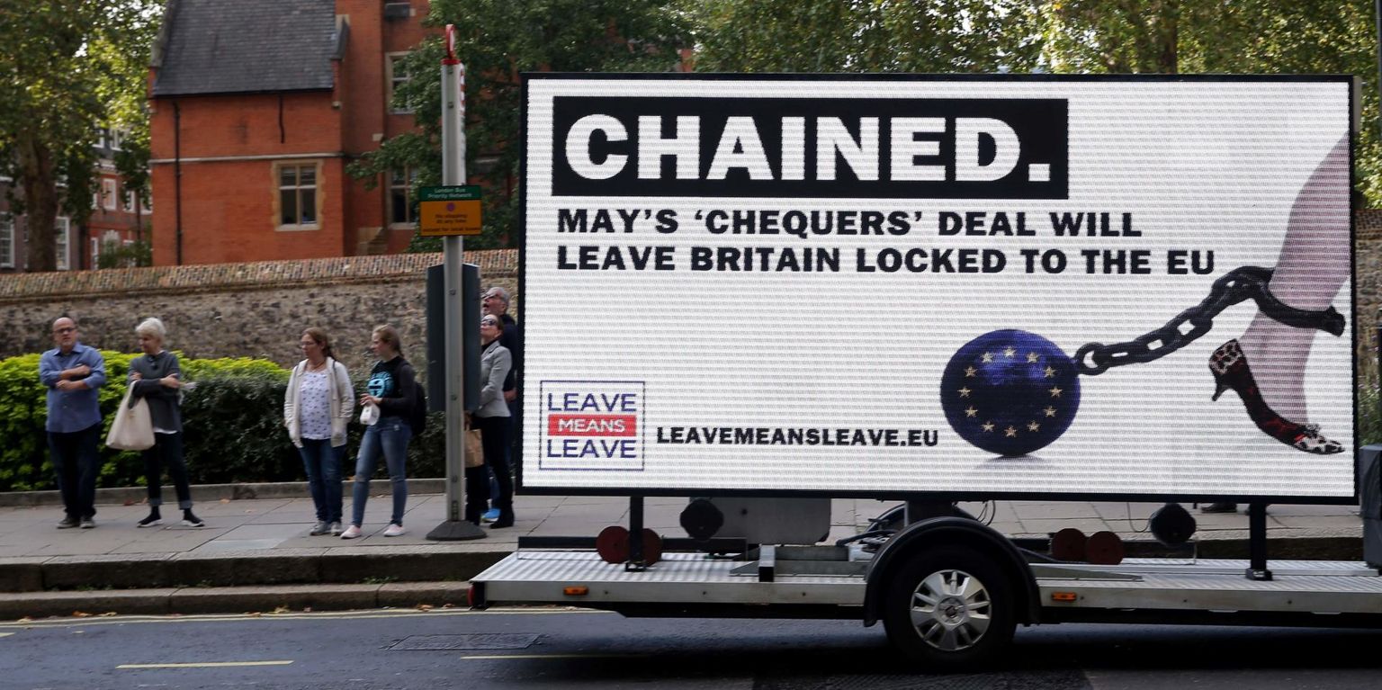 Eile kritiseerisid Brexiti pooldajad Londonis Briti peaministri Theresa May lahkumislepet. 