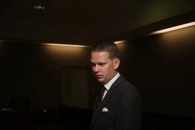 Адвокат Оливер Няэс сразу после заседания в Тартуском уездном суде.