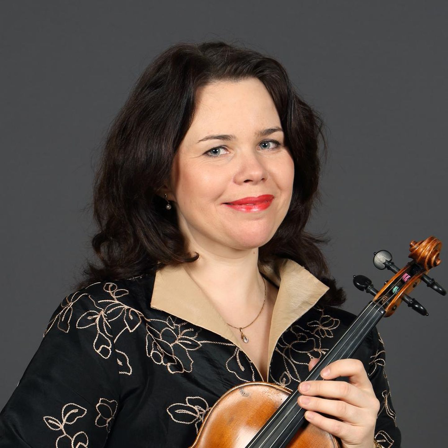 Viiuldaja Katrin Nachtigall vormis Olga Säreli luule lauludeks.