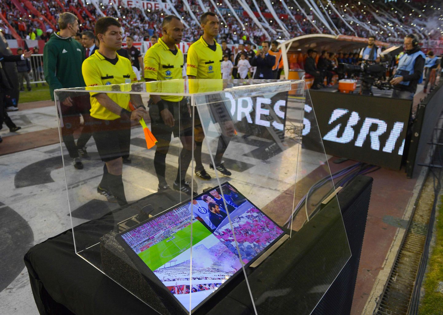 Kohtuniku kasutada olev videokorduste süsteem Copa Libertadoresil.