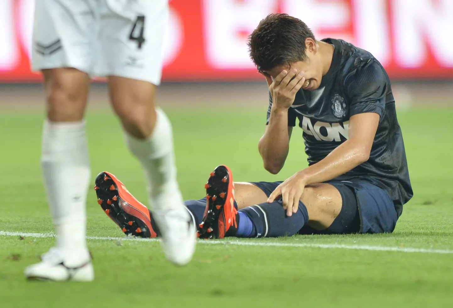 Shinji Kagawa (paremal) kohtumises Osaka Cerezo vastu