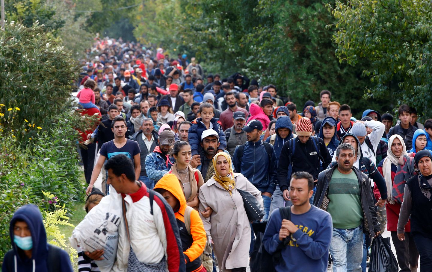 Migrandid teel Lääne-Balkani migratsioonikoridoris 2015. aastal.