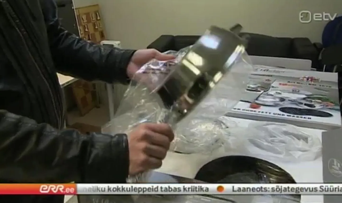 Selliseid potte määritakse kalli raha eest just eakatele inimestele pähe.