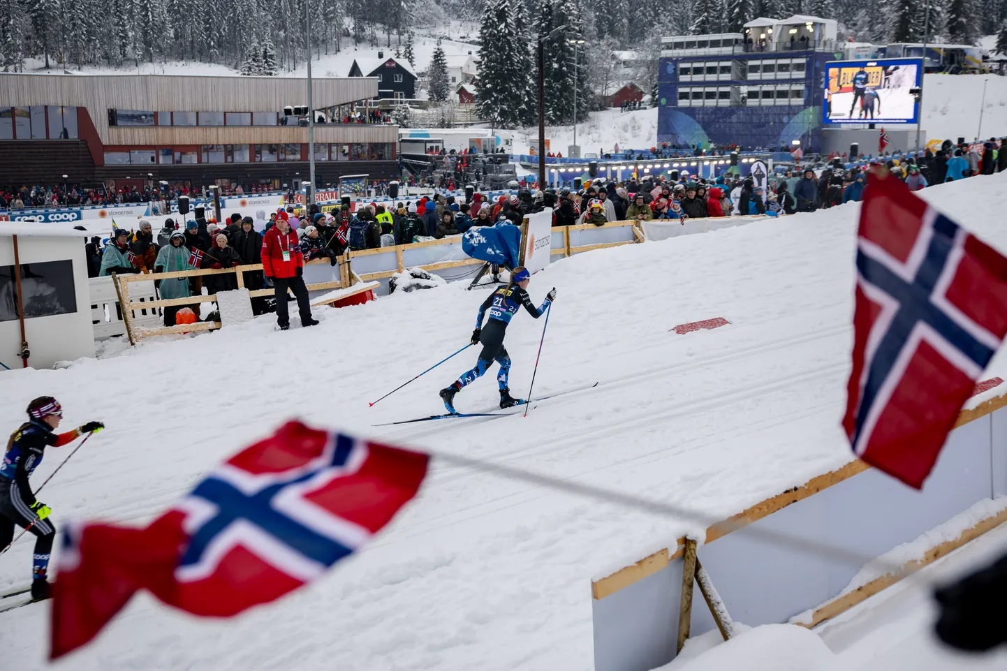 Kaidy Kaasiku naiste 10 km eraldistardist klassikasõidus.