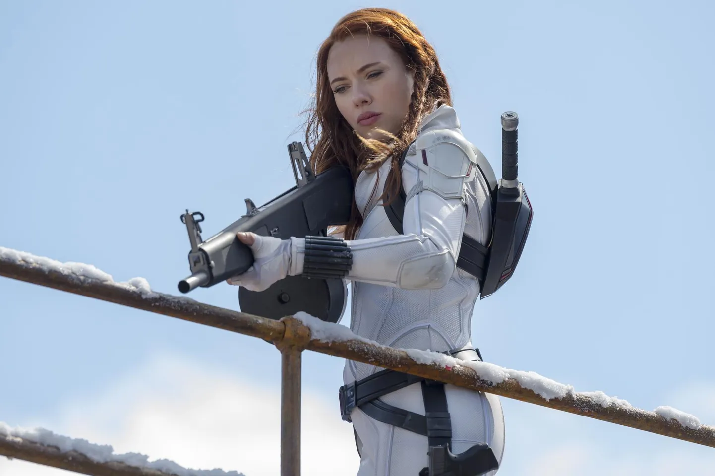 Scarlett Johansson filmis «Must lesk».