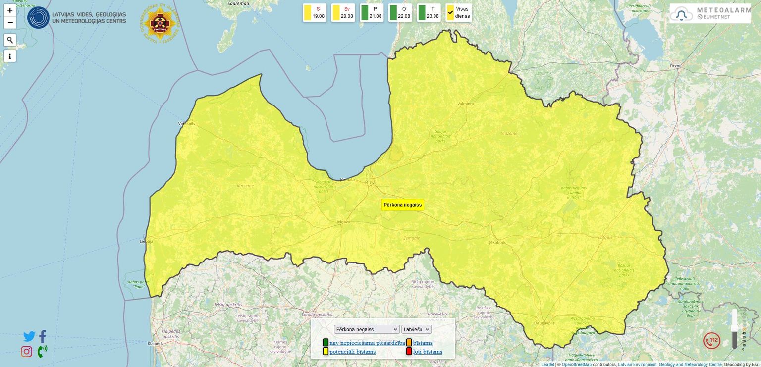 Желтое предупреждение: местами в Латвии ожидаются грозы, ливни и град