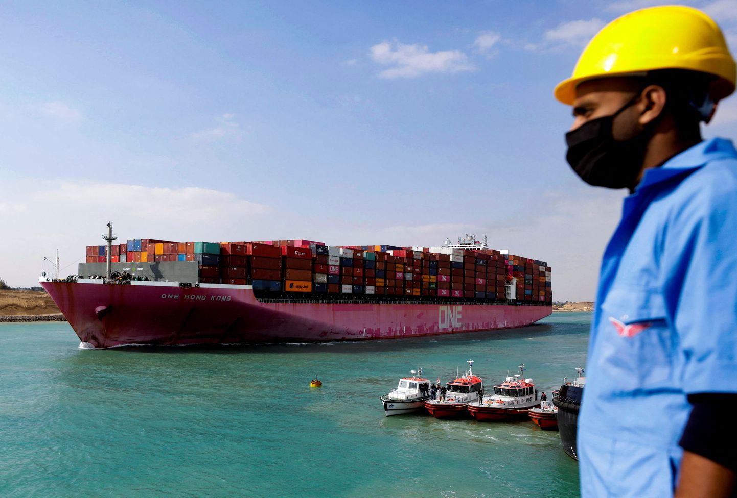 Ocean Network Express (ONE) konteinerilaev 15. veebruaril 2022 Suessi kanalit läbimas. REUTERS/Mohamed Abd El Ghany