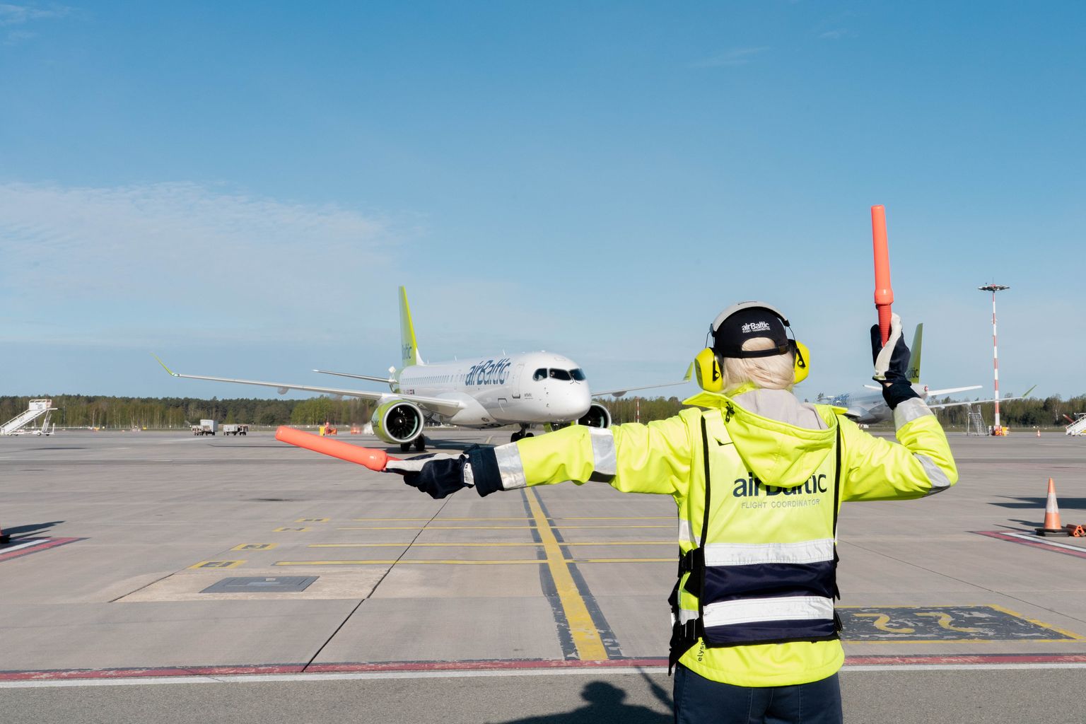 "airBaltic" saņem kārtējo "Airbus" A220-300 lidmašīnu