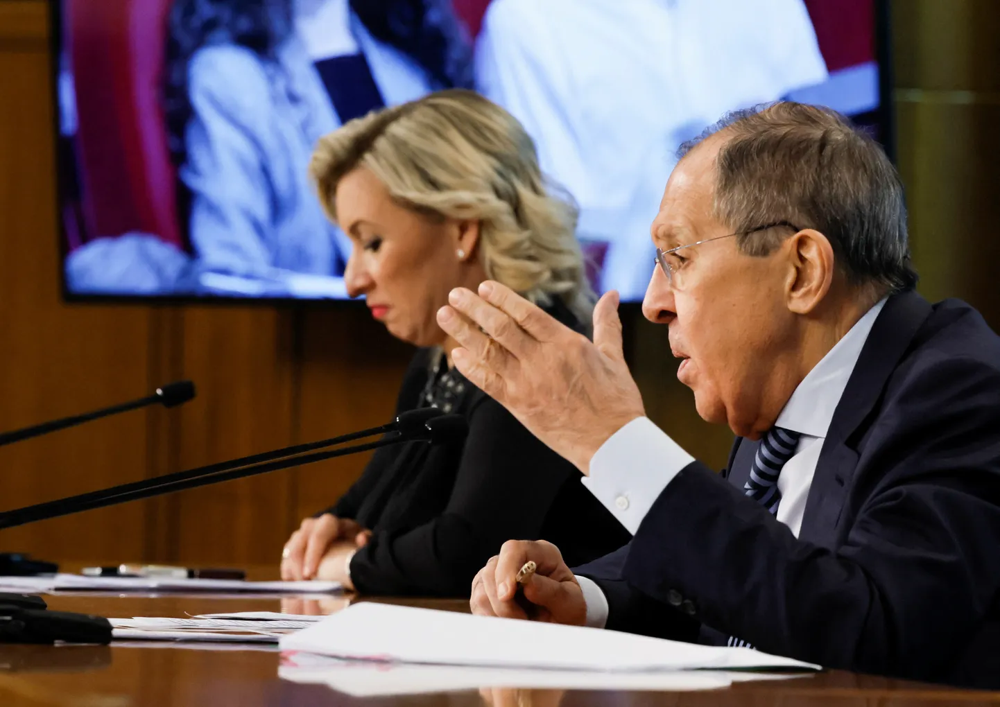 Venemaa välisministeeriumi pressiesindaja Maria Zahharova ja välisminister Sergei Lavrov.