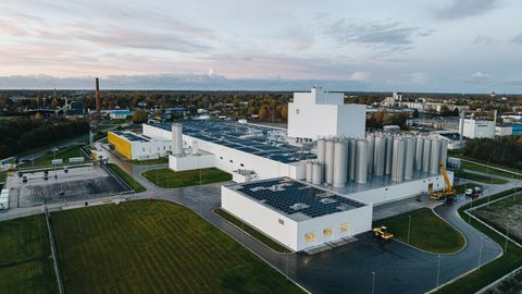 «Ah et mis juhtus? E-Piim juhtus!» Piimaraha ootav talunik vähendab iga kuu püsikulude katteks karja