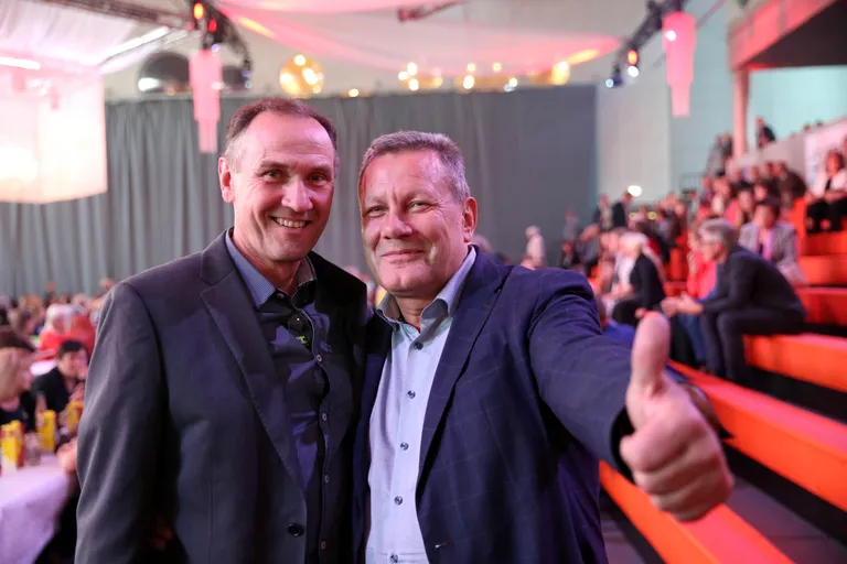 Ülikoolisemud: Sulev Madisson ja Arnold Pastak.