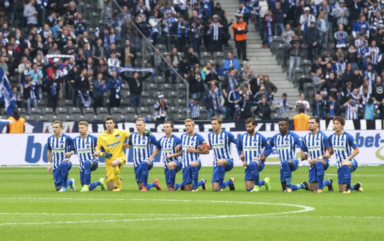Berliini Hertha mängijate üheaegne protest ja solidaarsusavaldus. FOTO: Hertha / Annegret Hilse / AP / Scanpix