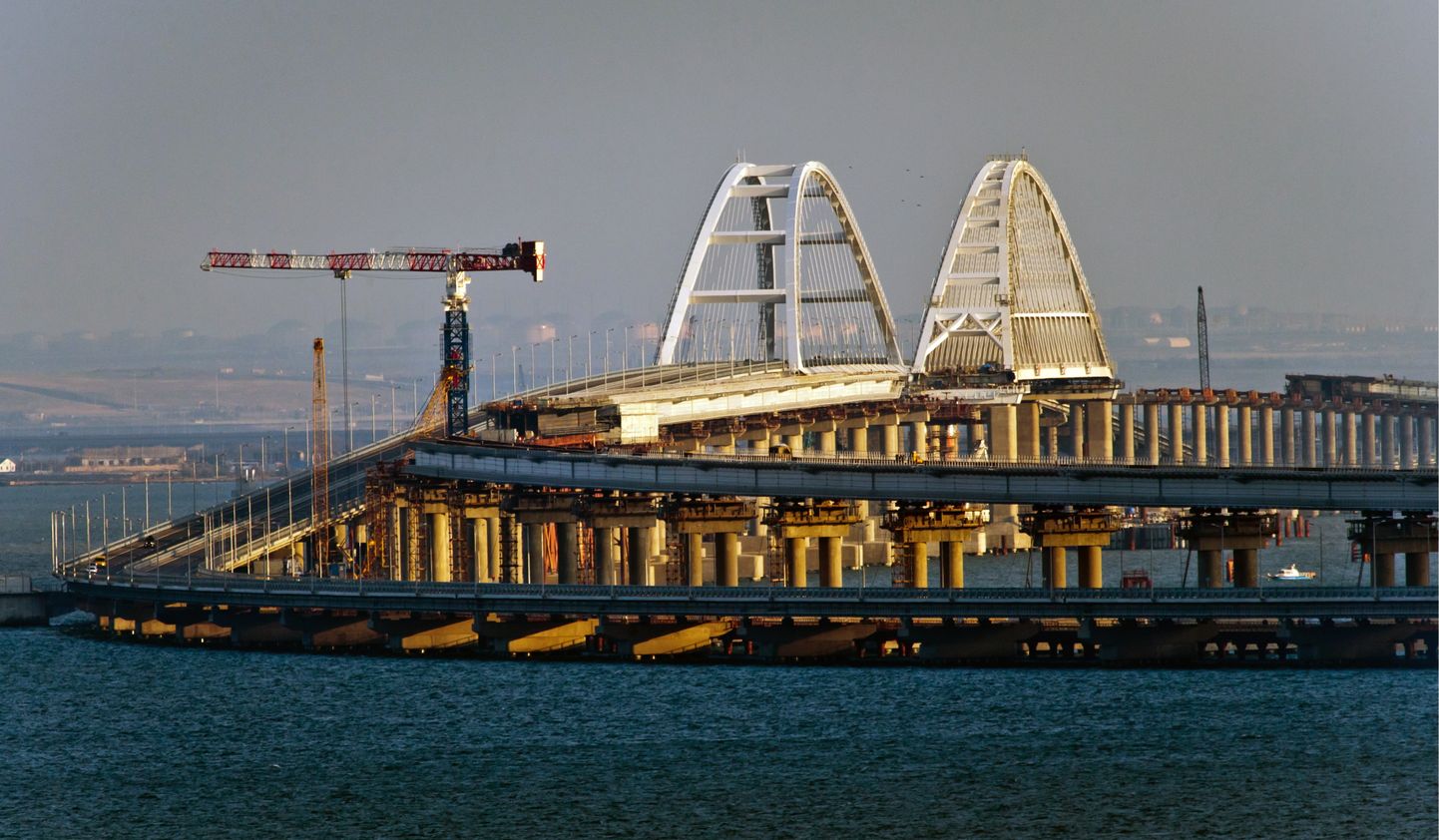 Krimmi ja Vene Krasnodari kraid ühendav sild üle Kertši väina.