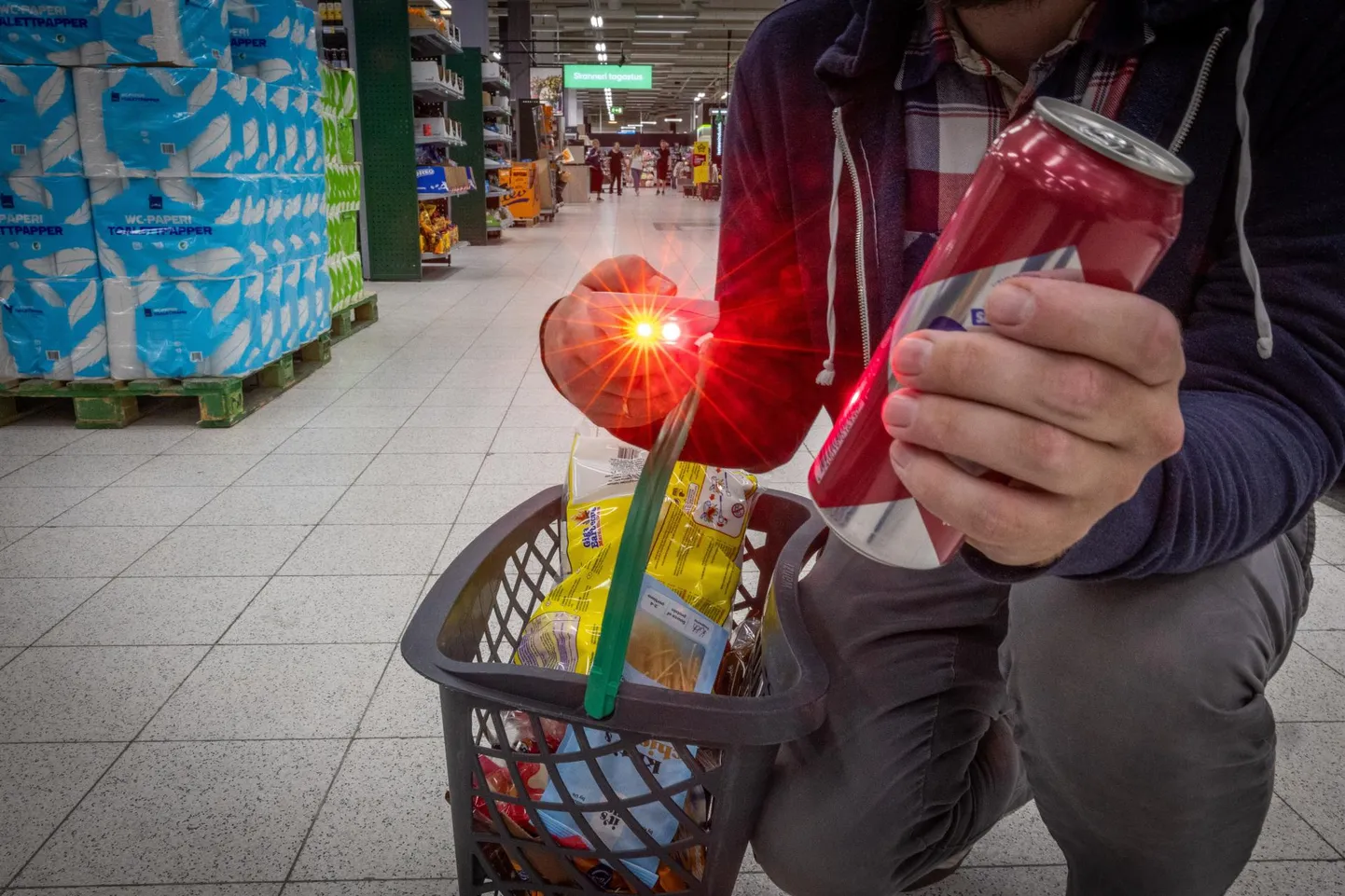 Poes läheb varaste saagiks enim kaup, mida saab edasi müüa – alkohol, kohv, õli ja ka žiletid.