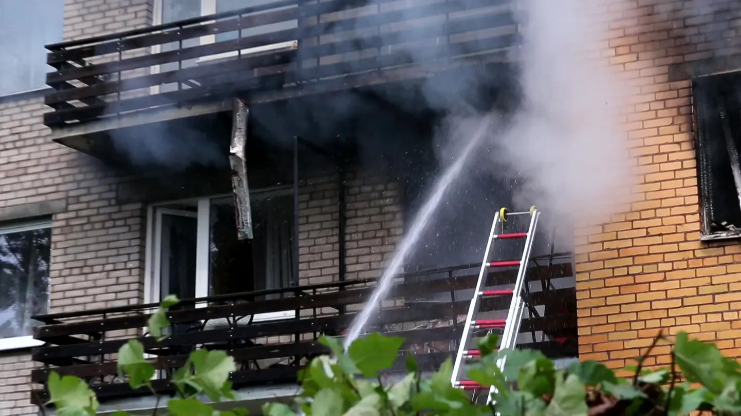 Gas explosion in a Tartu apartment building.