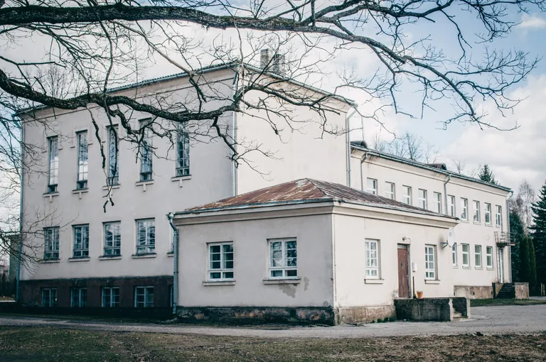 Vaade hoonele hoovist, 2012.