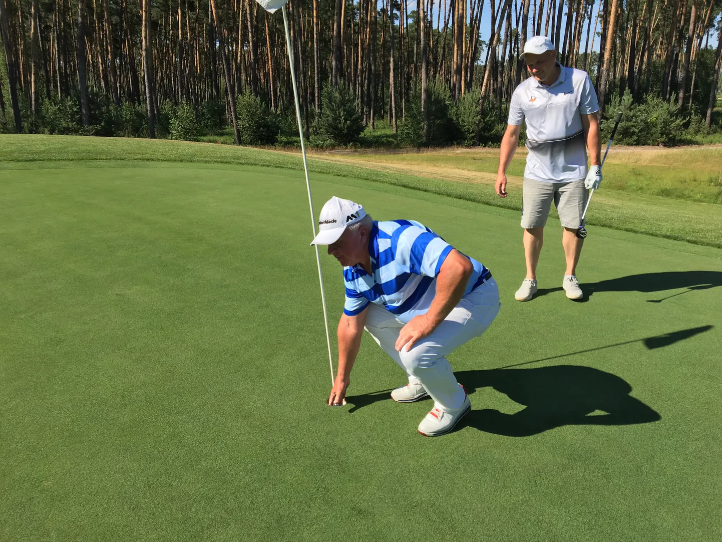 HOLE IN ONE: Iga golfari unistus on lüüa pall ühe löögiga auku. Selle Tõnu löödud hole in one puhul oli raja pikkus 151 meetrit