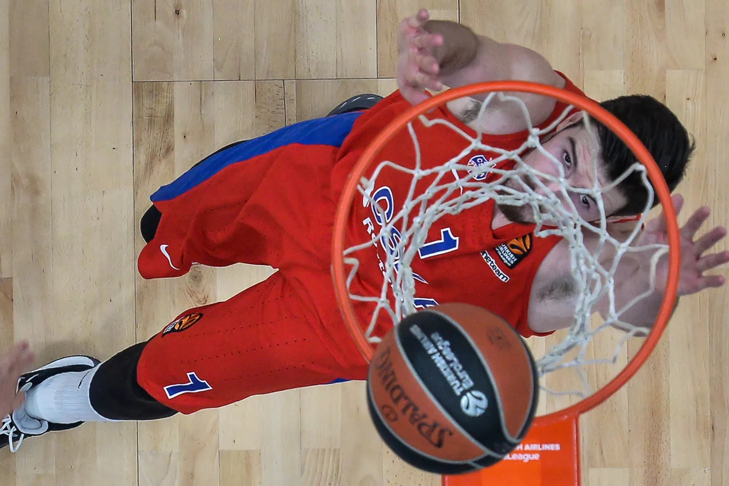 Nando de Colo.