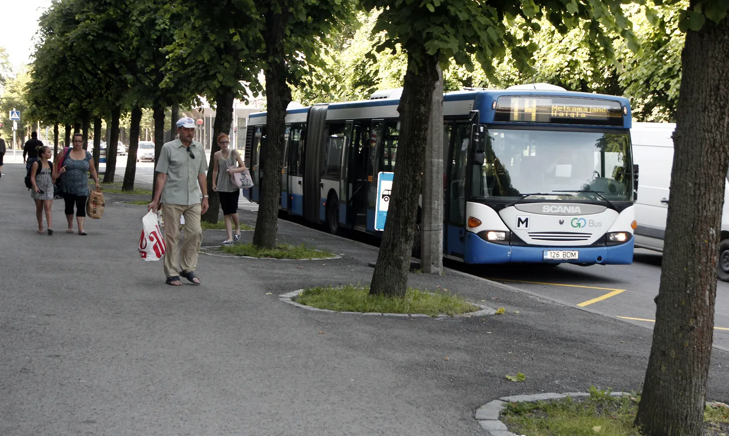 Pärnu linnaliinibuss.
