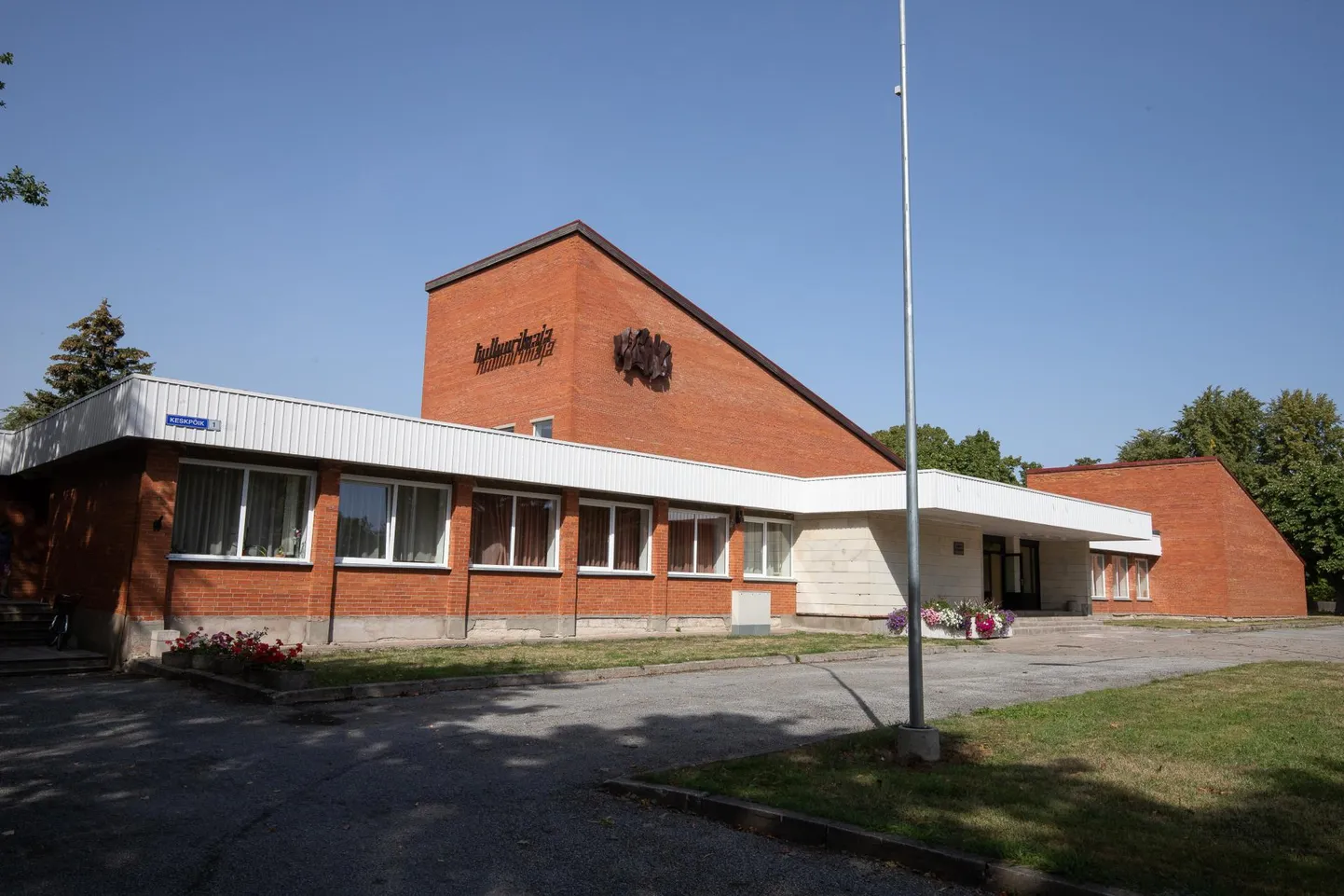 Aseri kultuurimaja tulevik on lahtine, kuid ülejäänud Lääne-Viru väikesed rahvamajad tegutsevad praeguse seisuga edasi.
