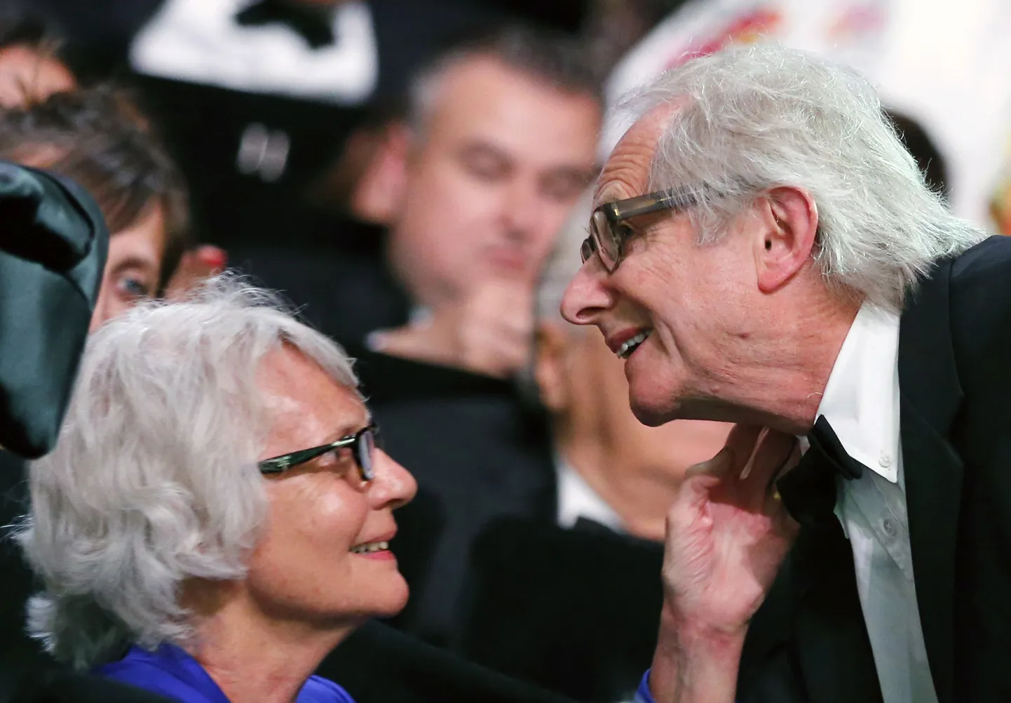 Režissöör Ken Loach ja tema abikaasa Lesley Ashton on kuulda saanud, et «Mina, Daniel Blake» on võitnud Kuldse Palmioksa.