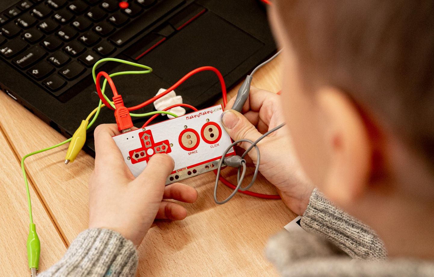 Toetusrahaga aidatakse lasteaedadesse osta roboteid ja nende programmeerimise vahendeid.