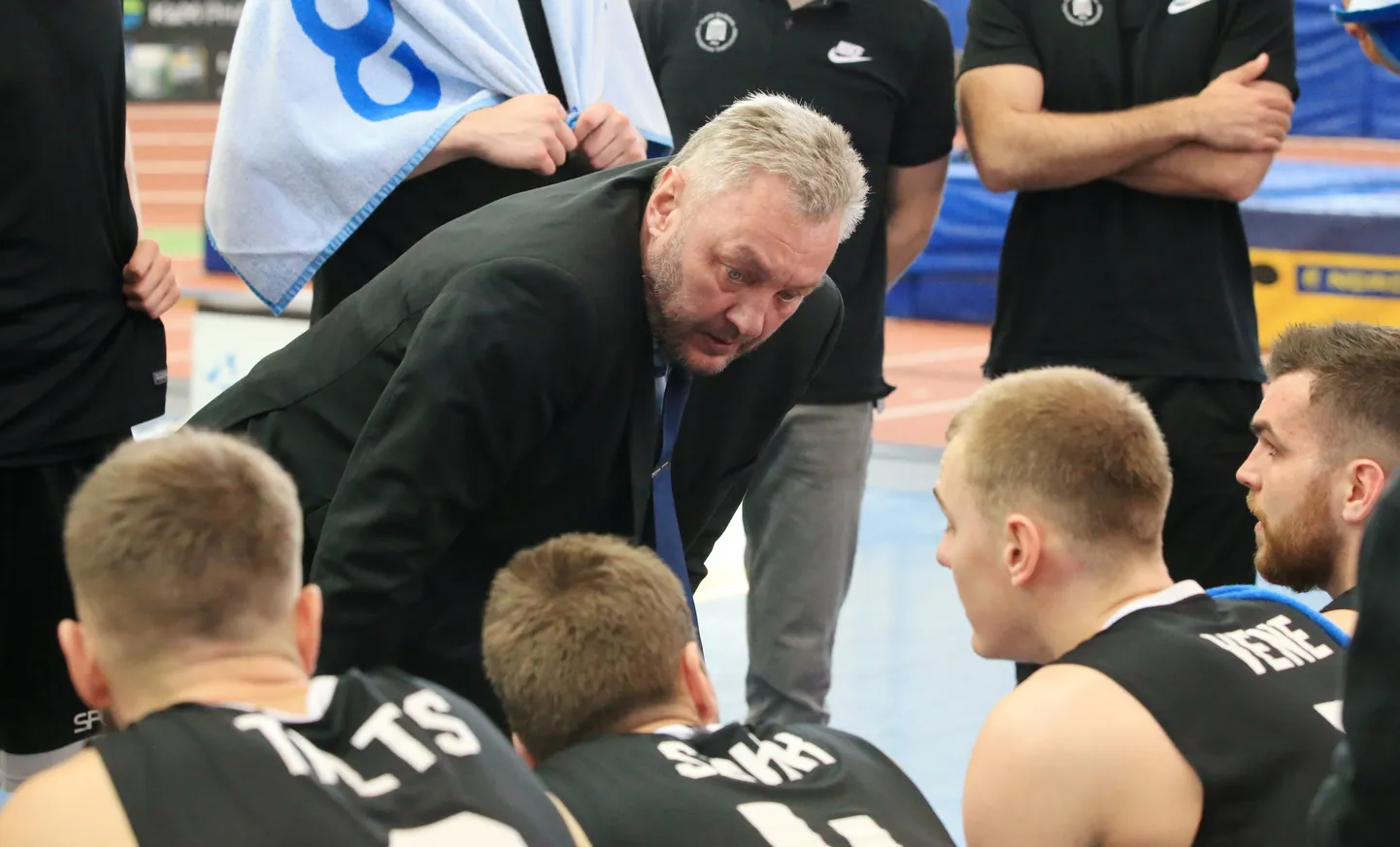 Tartu Ülikooli peatreeneril Priit Venel ei saa finaalseerias kerge olema, ütlevad ka eksperdid.