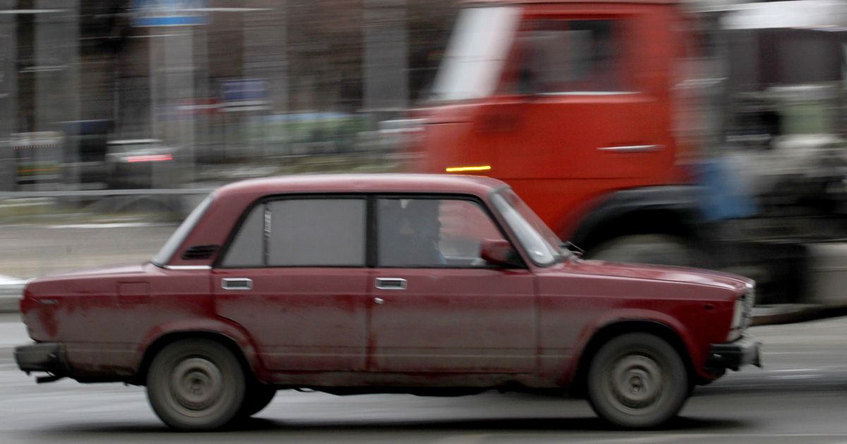 Venemaal hukkus jõkke paiskunud autos neli inimest