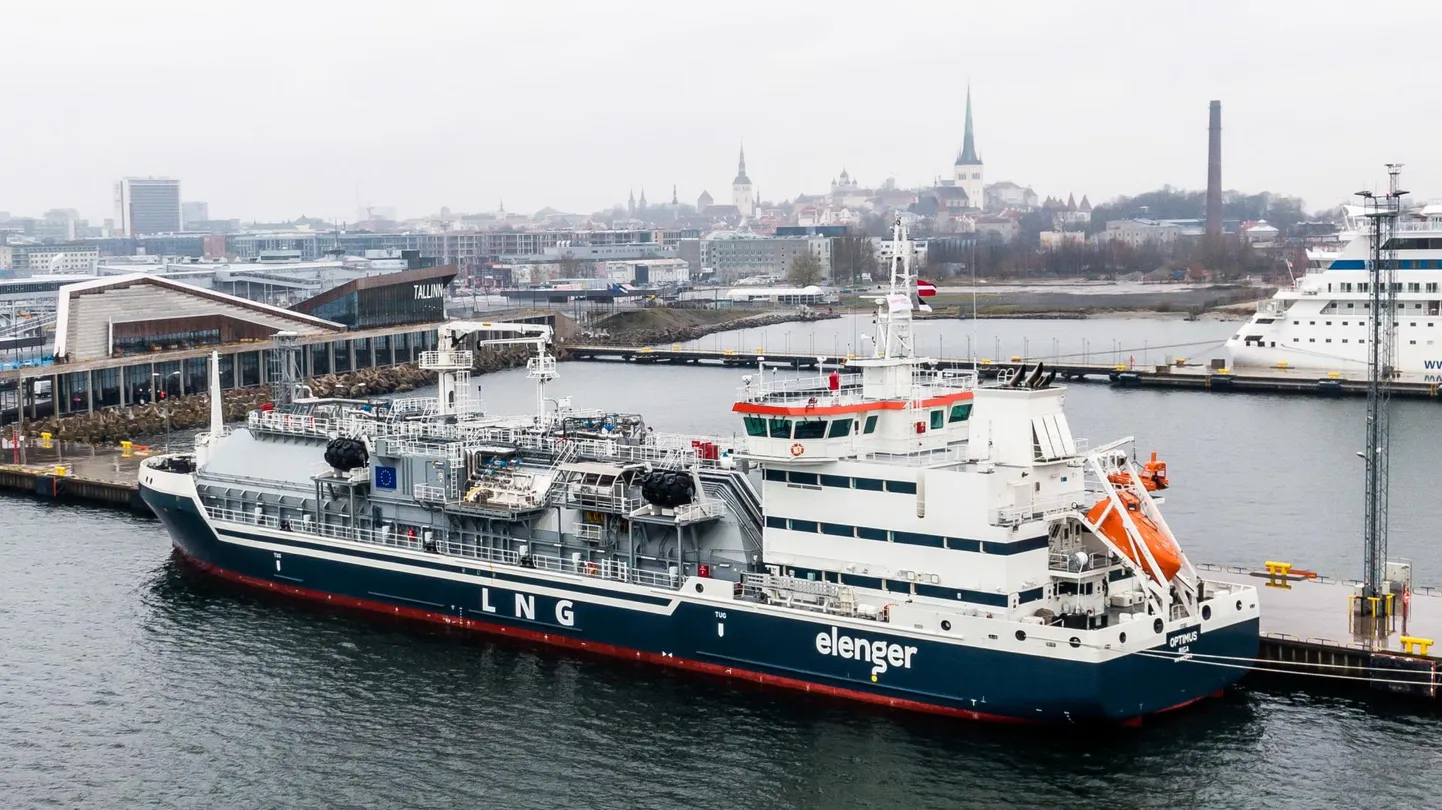 Meremajanduse asekantsleri Kaupo Lääneranna sõnul LNGst tuleviku rohelise laevakütusena enam ei räägita, kuigi veel alles oli see mainstream. Samas on LNGsse tehtud palju investeeringuid. Pildil Elengeri uue LNG-laeva ristimine Tallinna kruiisisadama terminalis.