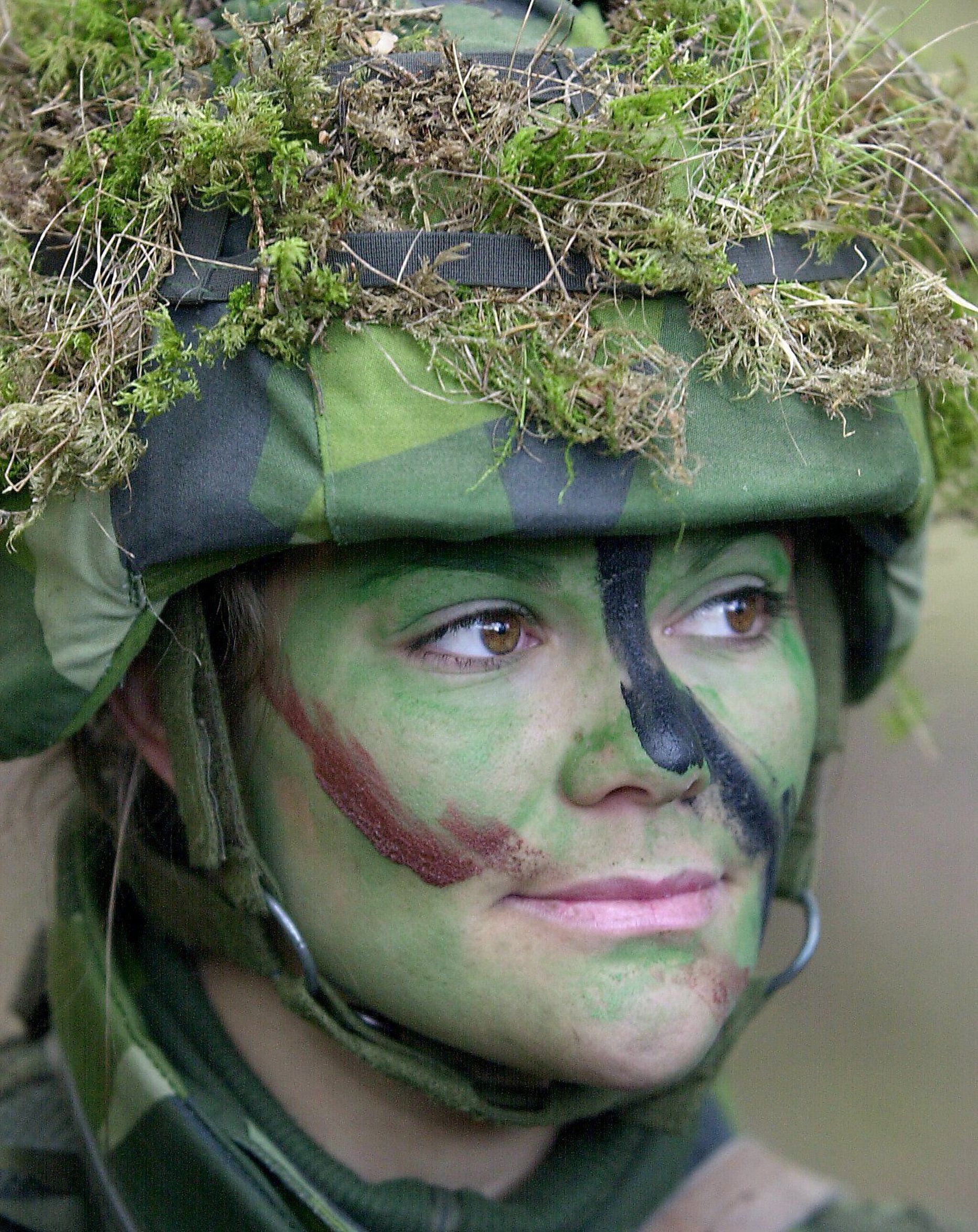 Ka Rootsi kroonprintsess Victoria on aastaid tagasi läbinud paarinädalase sõjaväelise treeningu.