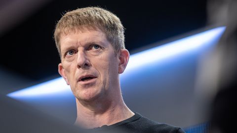 OTSE POSTIMEHEST ⟩ Kas kuue kuuga saab kaitsevaldkonna jama korda teha? Stuudios on Martin Herem