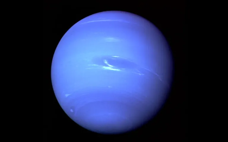 Neptūna attēls, ko 1989.gada 20.augustā uzņēma lidaparāts Voyager 2